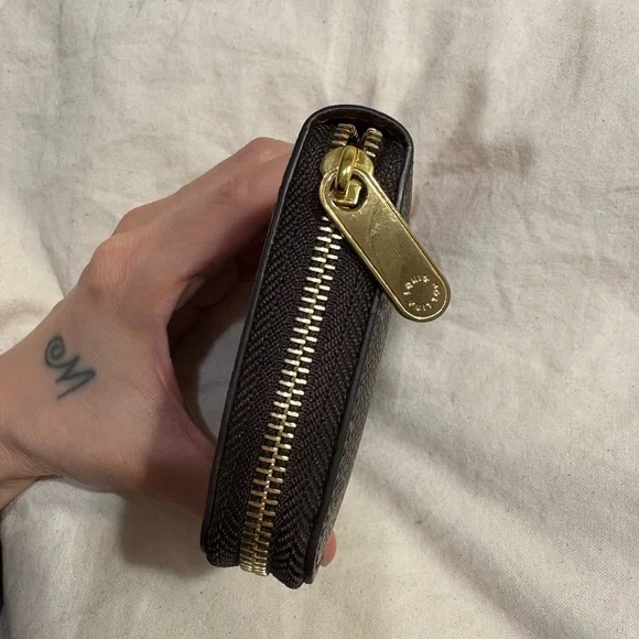 Brown Monogram Wallet - Picture 2 of 6